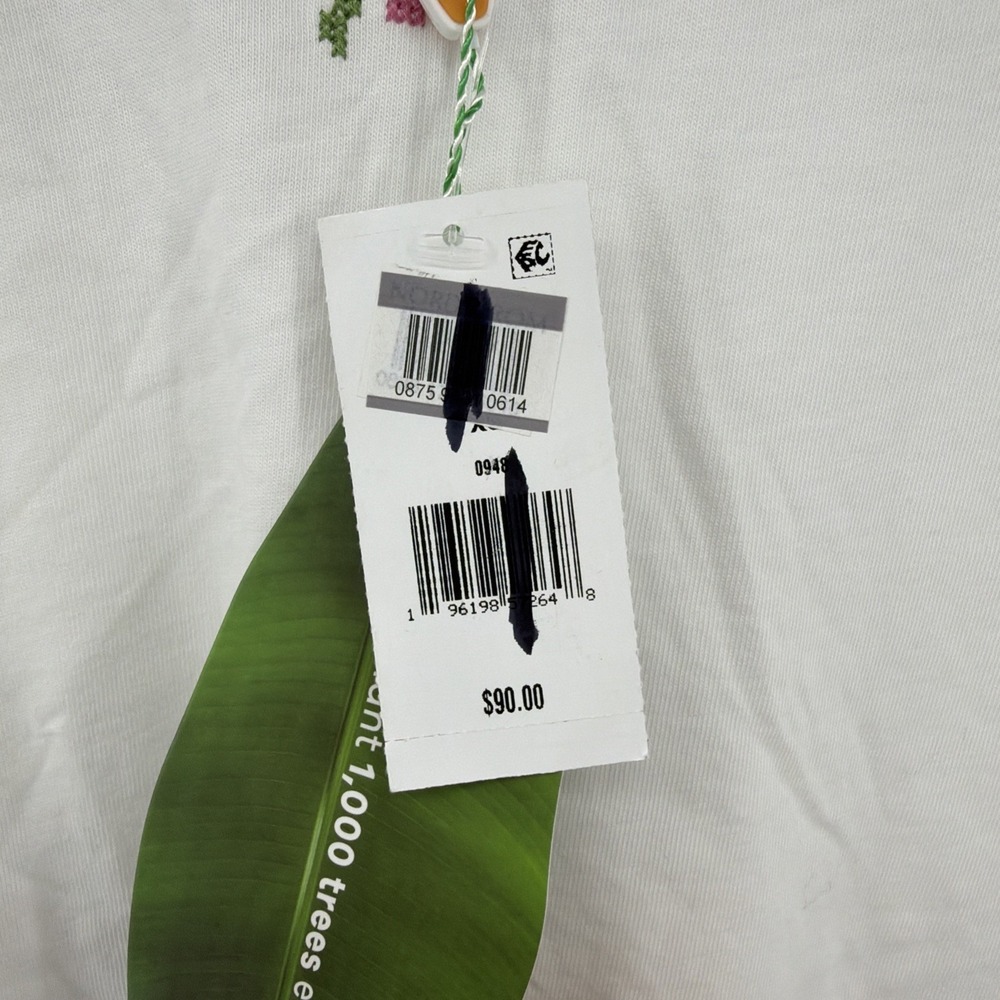 Farm Rio Cross Stitch Flowers Off-White Tshirt Top XS New - Picture 6 of 9